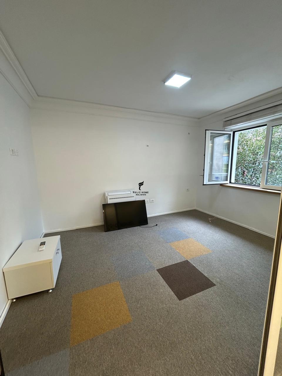 ZYRE ME QERA 130 M2 ZOGU ZI 135.000 LEKE FH-75077 – Tiranë