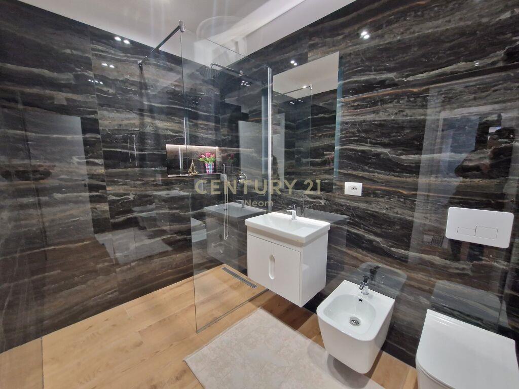 SHITET SUPER APARTAMENT 2+1 TE 21 DHJETORI – Tiranë - 1