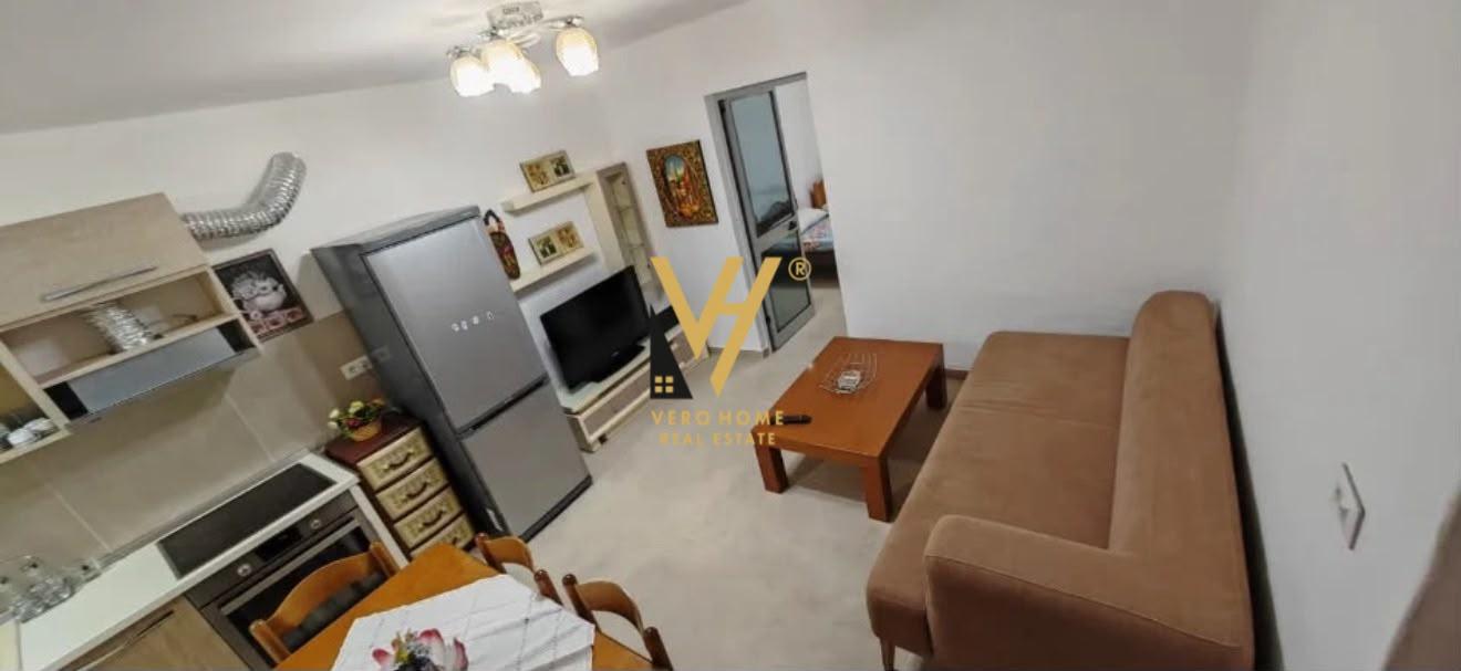JEPET APARTAMENT 3+1 ME QIRA NE SELITE 45.000 LEKE – Tiranë