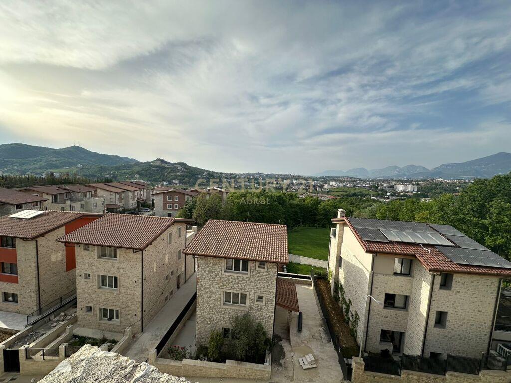 Secret Garden Residence: Vile ne shitje – Tiranë