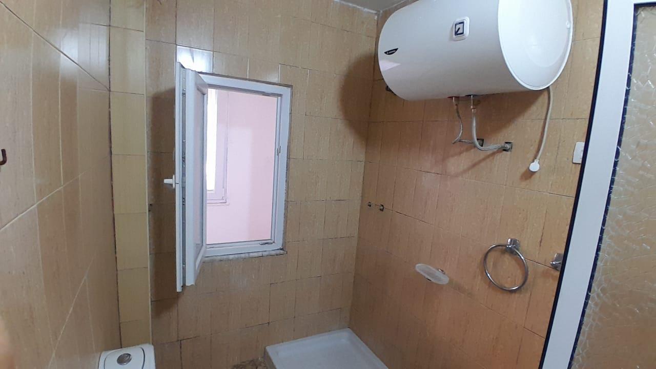 shesim apartament 1+1 ne zonen e kombinatit ! – Tiranë