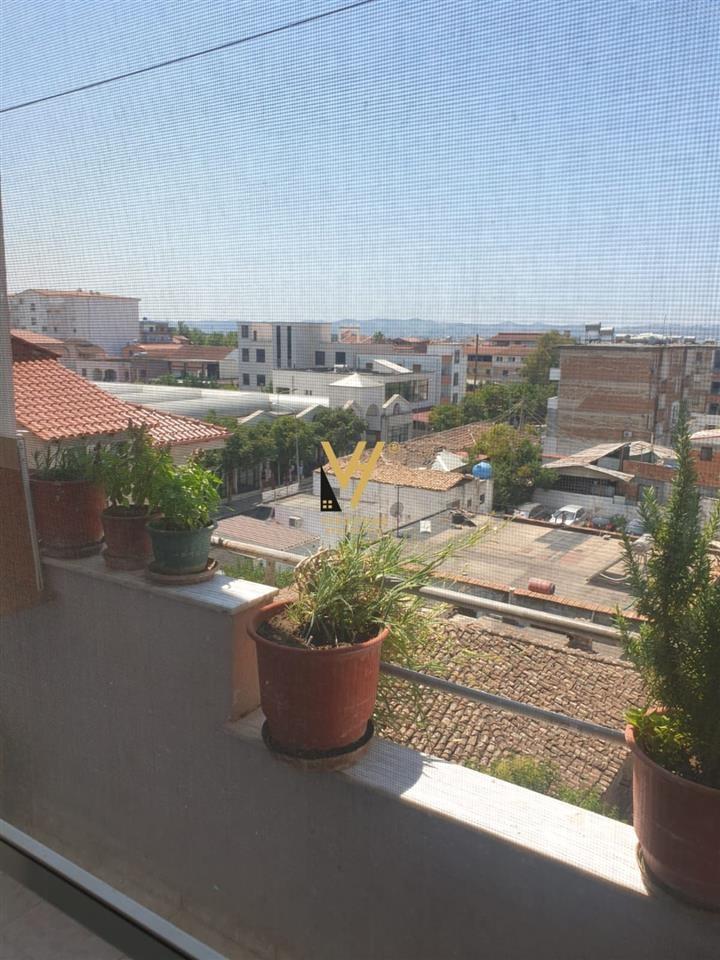 SHITET APARTAMENT 3+1+2 NE KAVAJE 80.000 EURO – Kavajë - 1