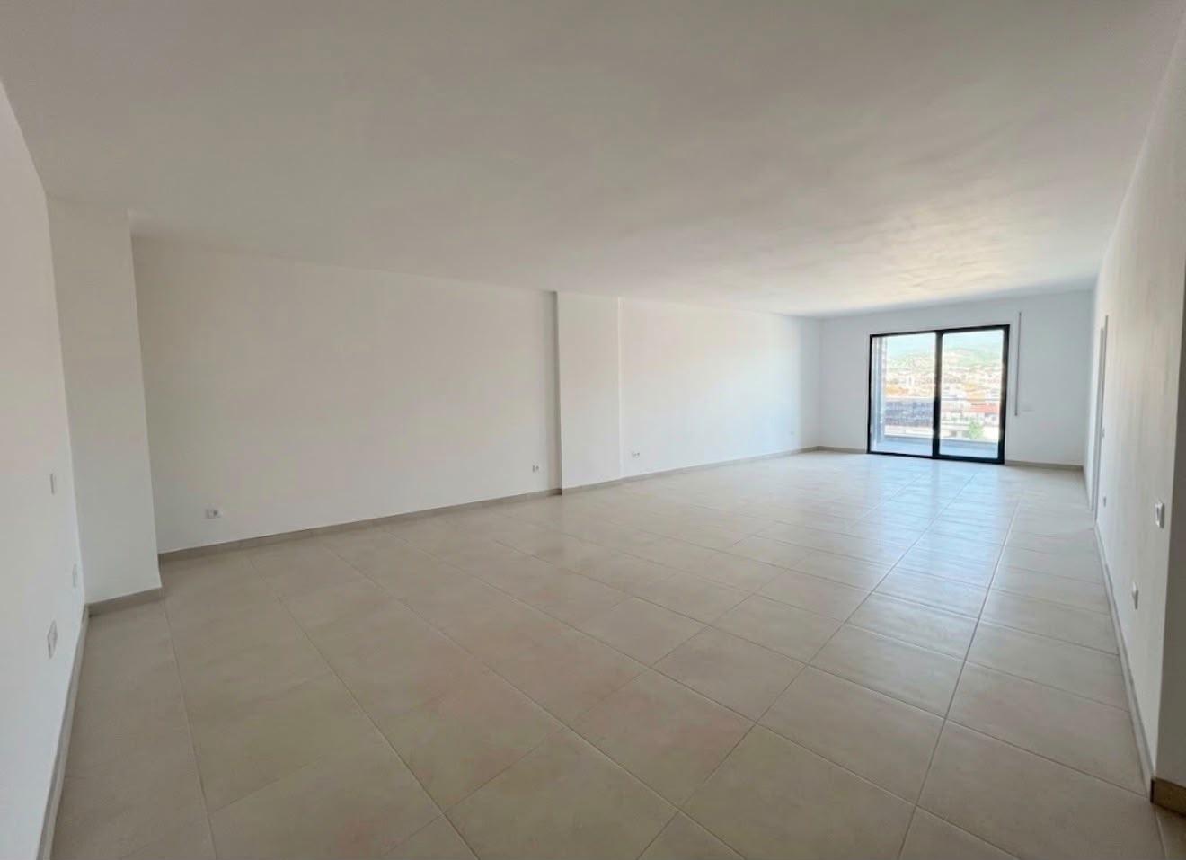 🏡 SHITET APARTAMENT 3+1 + 2 TUALETE | GATI PËR BANIM – Tiranë - 1