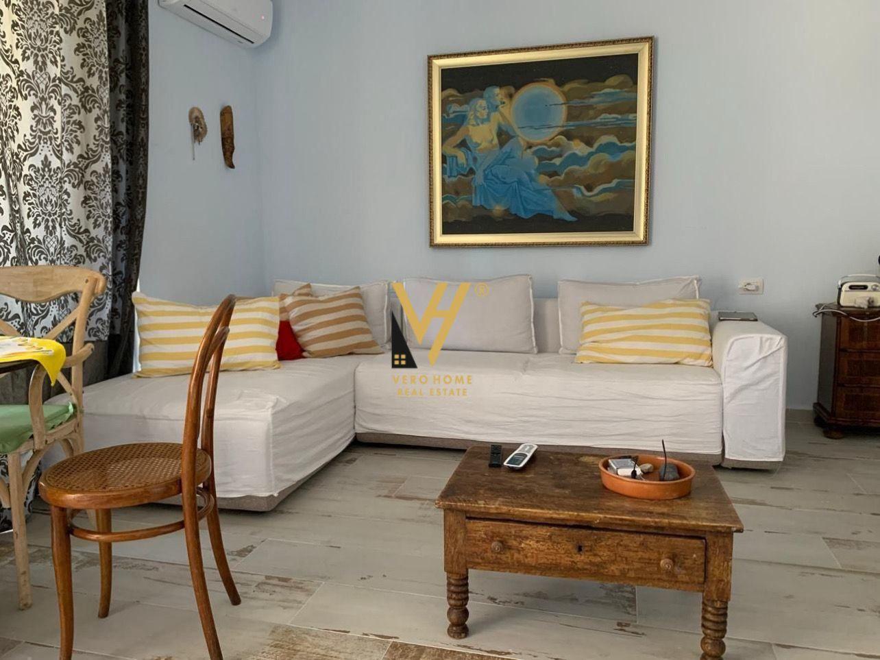 SHITET APARTAMENT 2+1+OBORR TE GJIRI I LALZIT 300.000 EURO – Tiranë