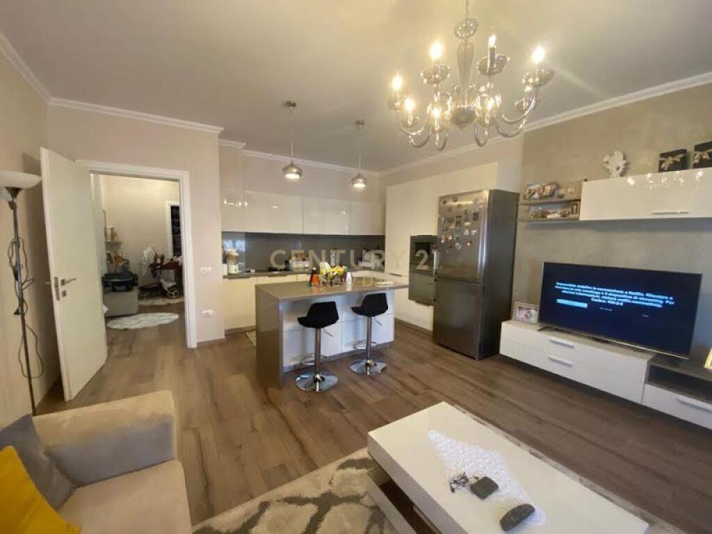 Apartament 3+1+2 me qira. – Tiranë - 1