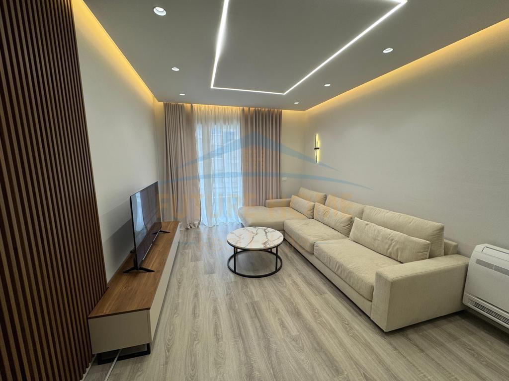 0692268458 Qera, Apartament 1+1, Kompleksi Aura, Rruga Drita – Tiranë