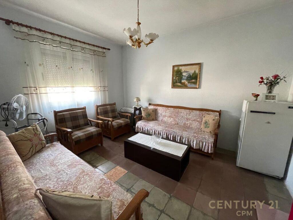 Apartament 2+1 prane Pazarit te Ri – Tiranë