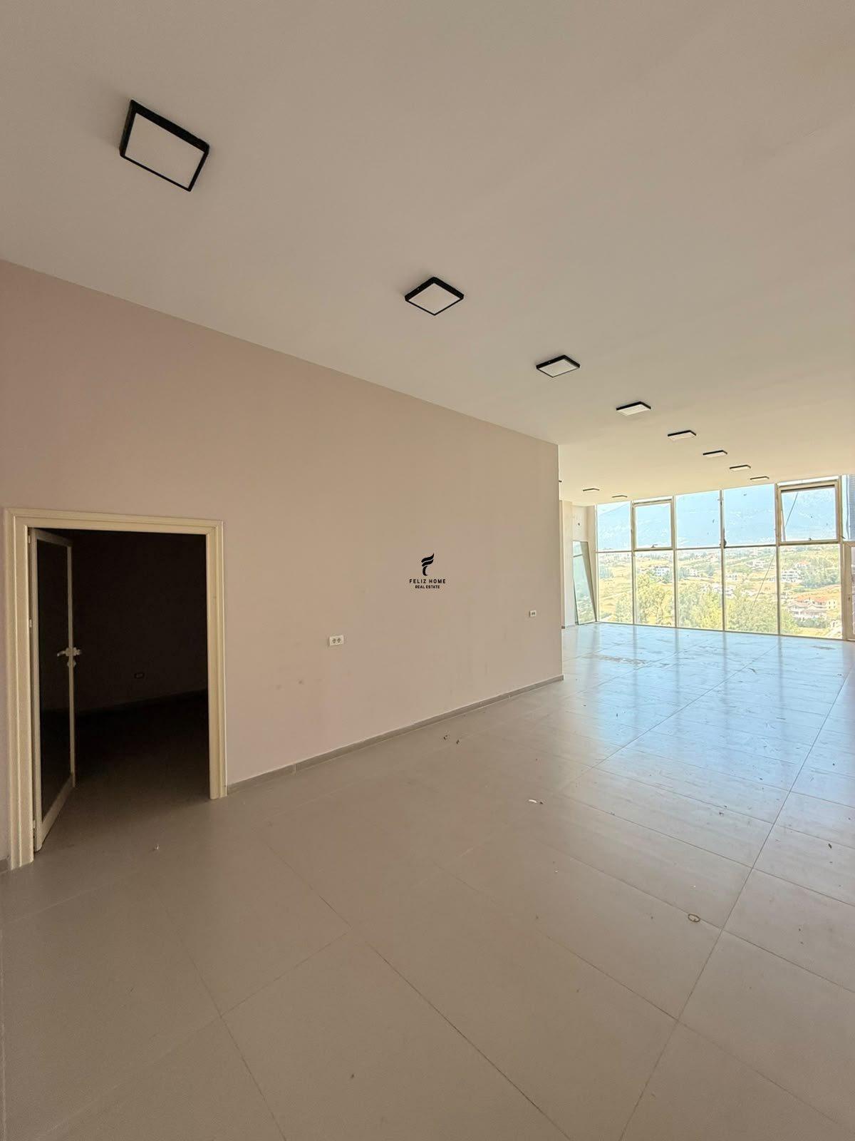 ZYRE ME QERA 120 M2 SAUK 170.000 LEKE FH-88674 – Tiranë - 1