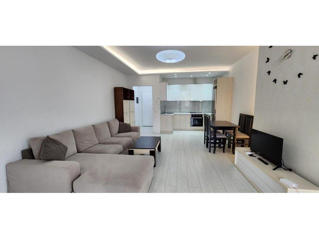 Jepet me qira apartament 2+1 pranë Shkollës së Baletit – Tiranë - 1