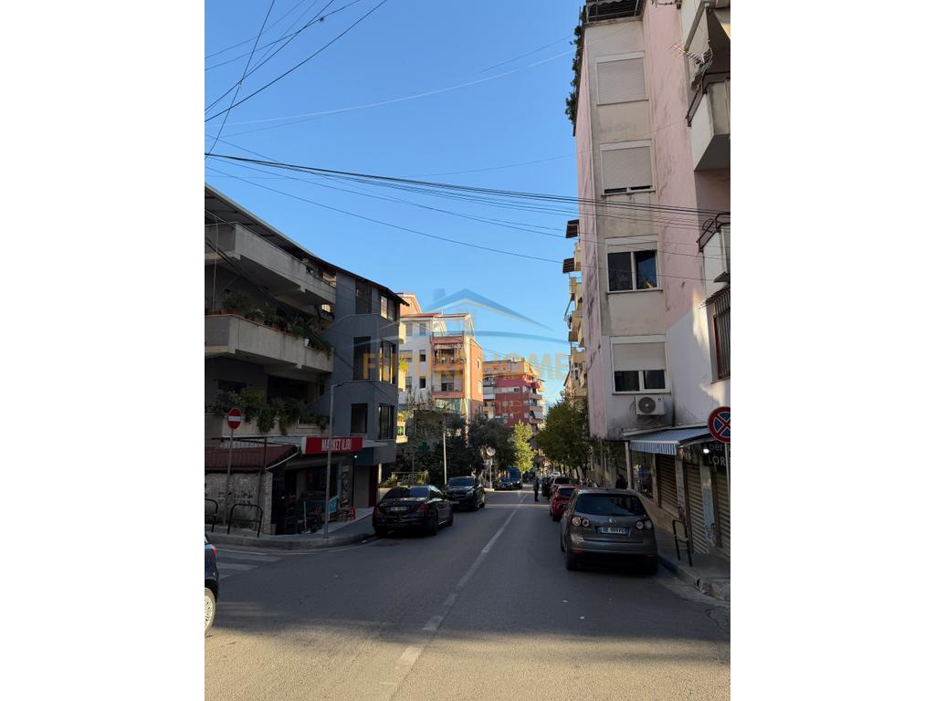 0696043713, Shitet, Ambient Biznesi, Kodra e Diellit, Tiranë – Tiranë