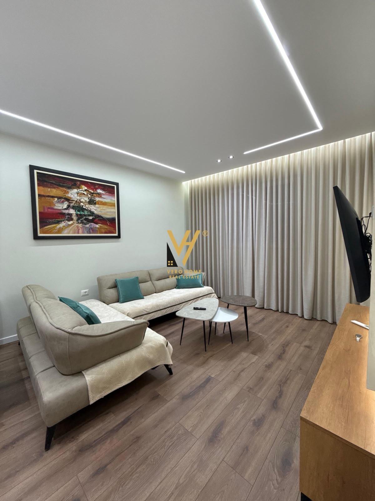 JEPET VILE 2+1+ANEKS ME QERA NE BRRYL 1.100 EURO – Tiranë