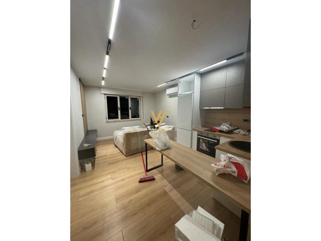 JEPET APARTAMENT 1+1 ME QIRA TE KOMUNA E PARISIT 650 EURO – Tiranë
