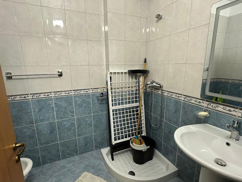 0685062709APARTAMENT 2+1+2 PËR QIRA NË VOLLGA ! – Durrës