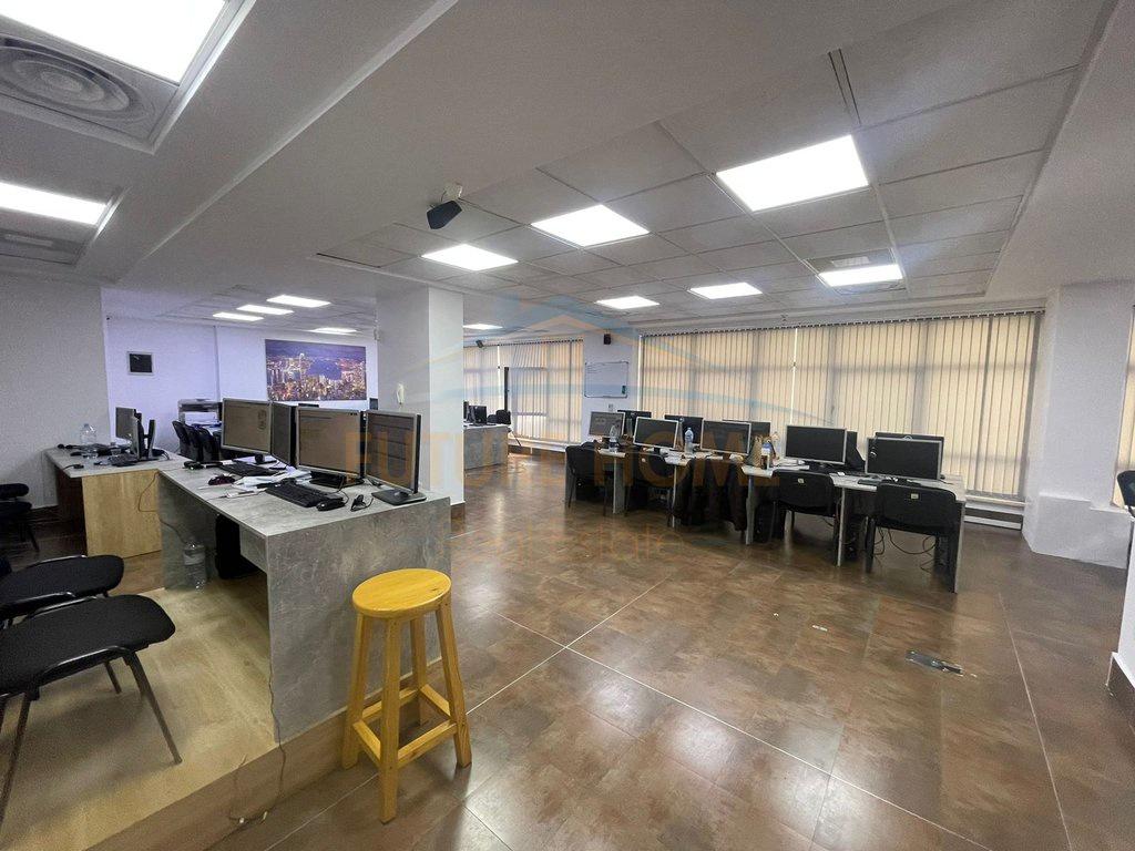 0692268458 Qira, Ambient biznesi, Rruga e Barrikadave,Tirane – Tiranë