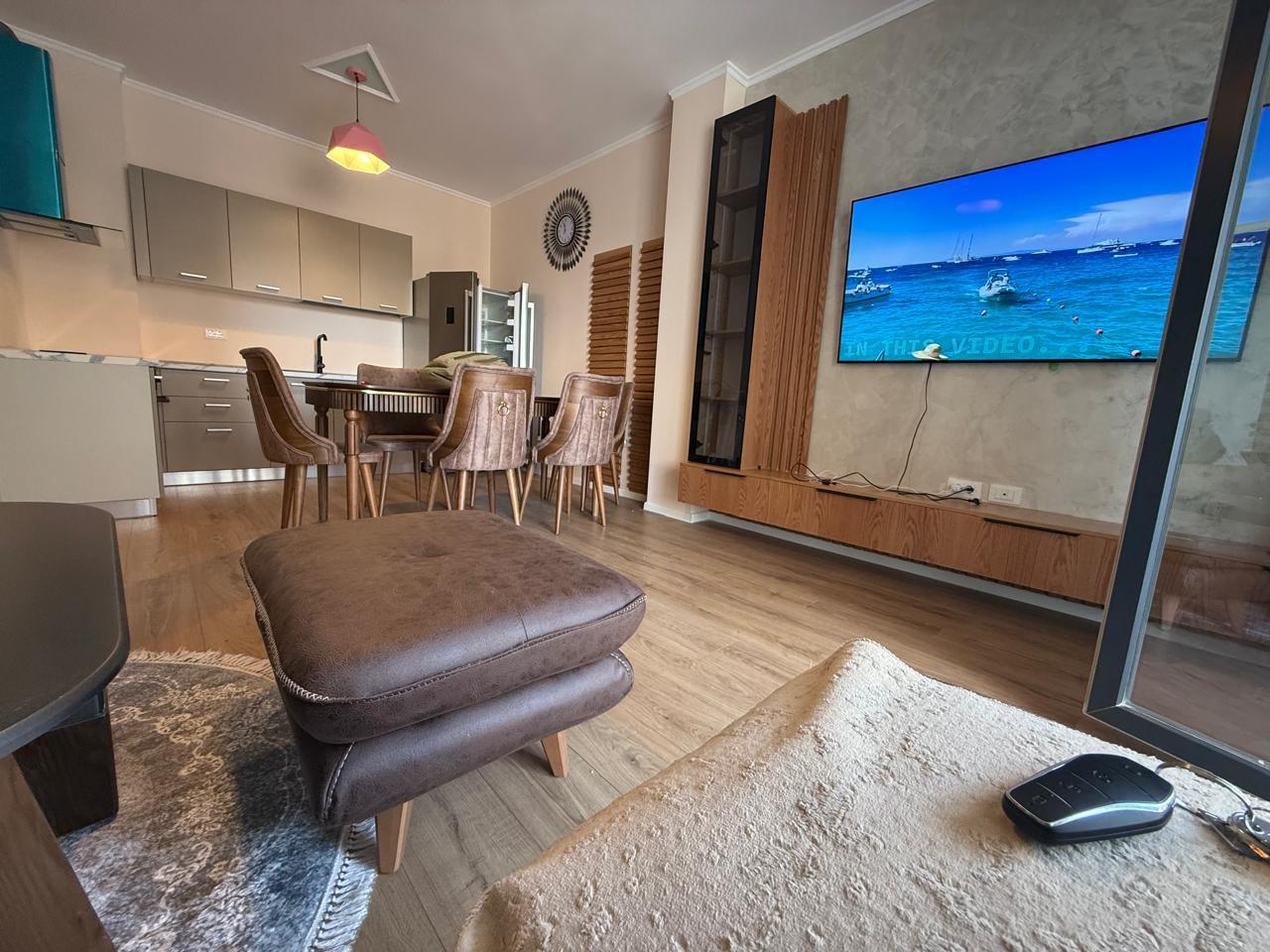 Apartament 1+1 Me Qera Ne Lungomare, Vlore – Vlorë