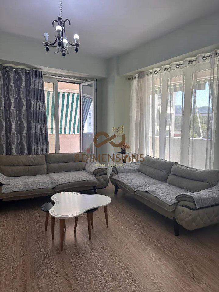 Shitet Apartament 3+1+2 Tualete ballkon te Kompleksi Magnet – Tiranë