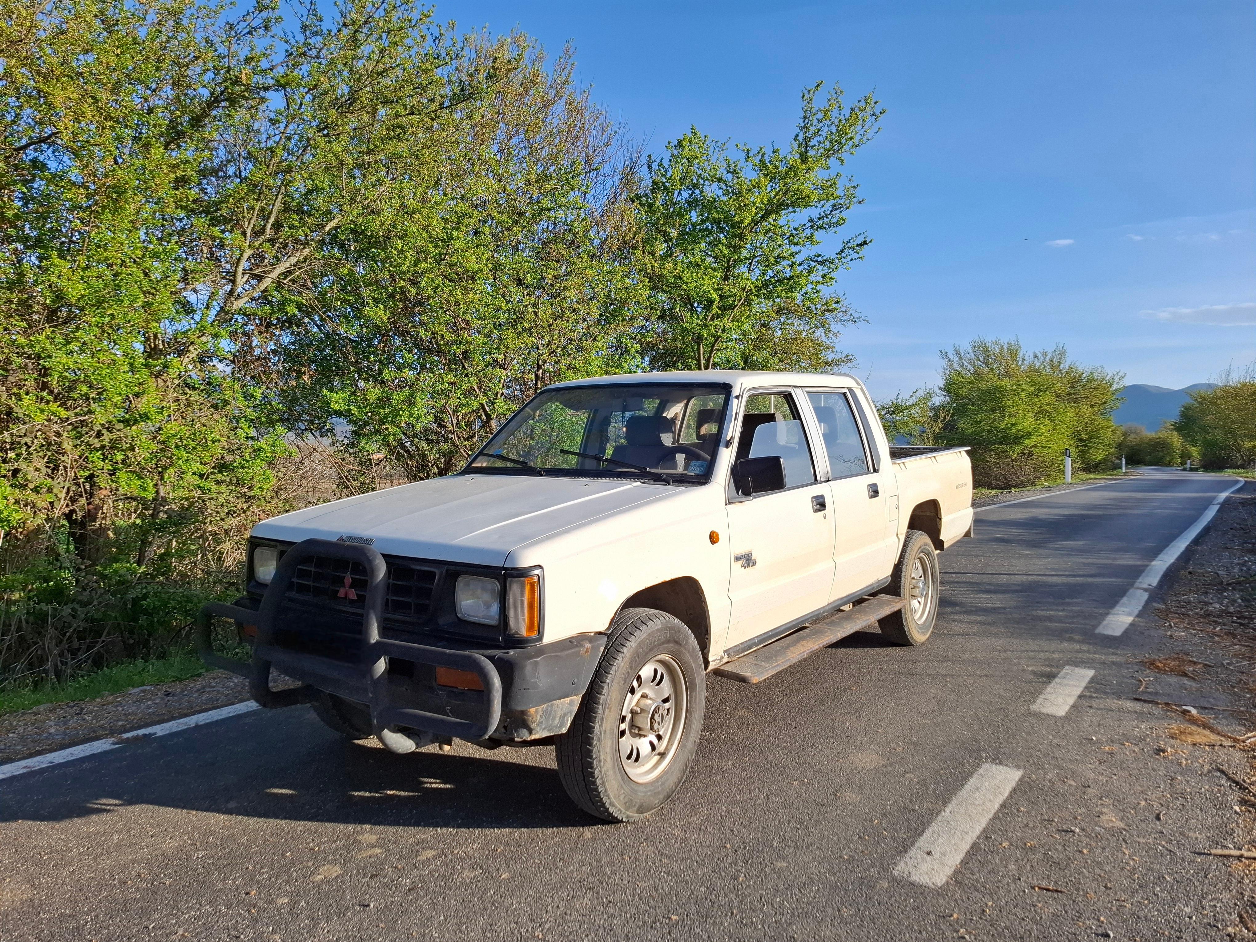 Shitet Mitsubishi L200, viti 1992 – Korçë