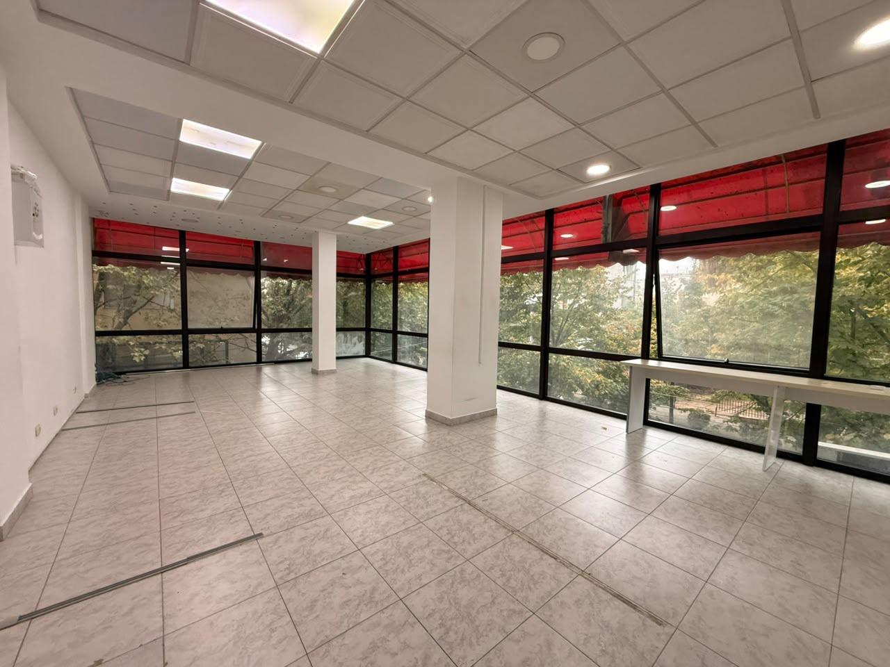 0697048063 Durres, jepet me qera ambjent biznesi – Durrës - 1