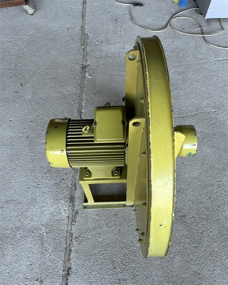 Aspirator vakumi 5.5 kw – Pogradec
