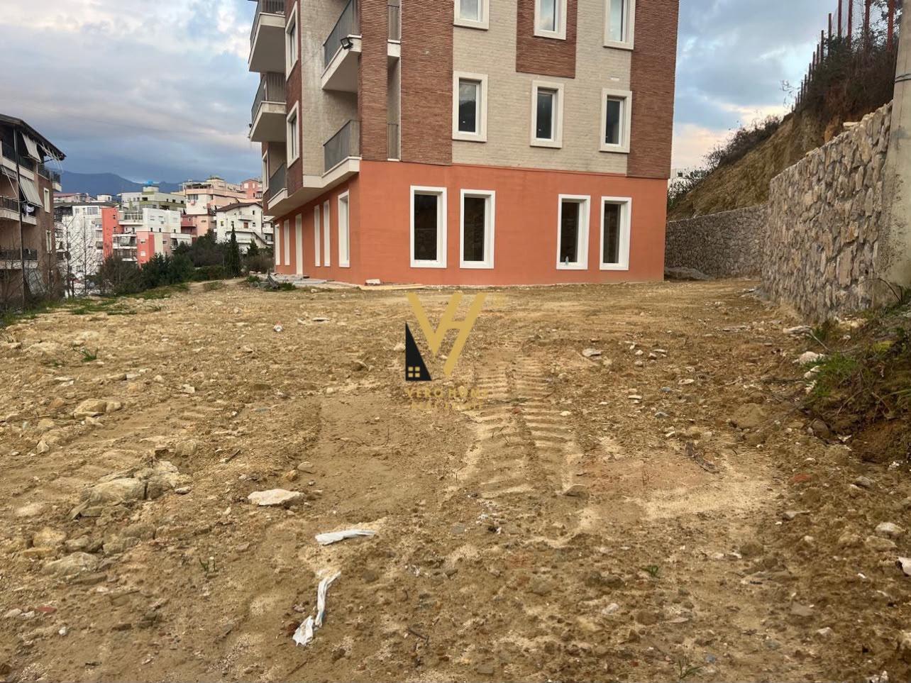 SHITET NJESI BIZNESI 300 M2 NE SELITE 800.000 EURO – Tiranë