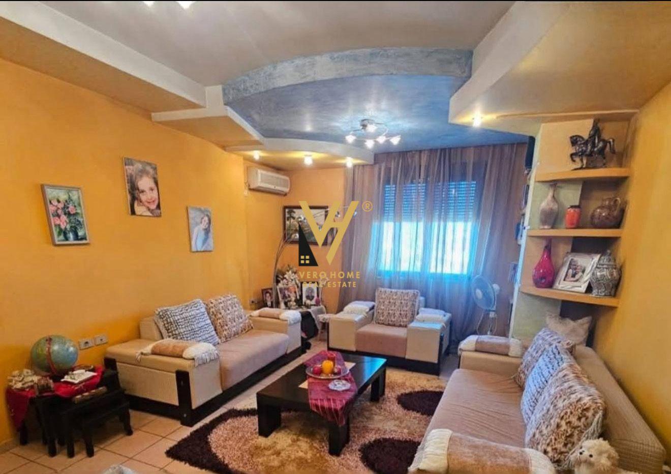 JEPET APARTAMENT 2+1 ME QIRA TE RR.4 DESHMORET 55.000 LEKE – Tiranë