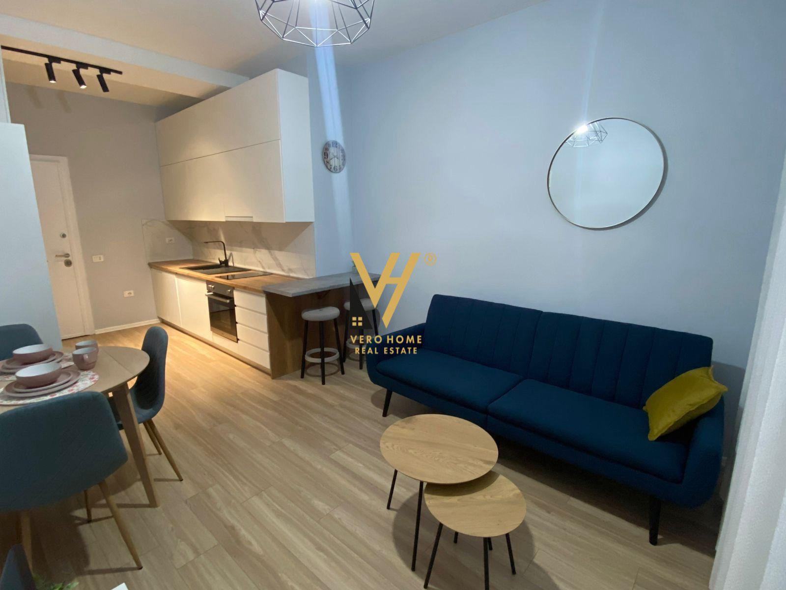 JEPET APARTAMENT 1+1+BLK ME QERA TE 21 DHJETORI 60.000 LEKE – Tiranë