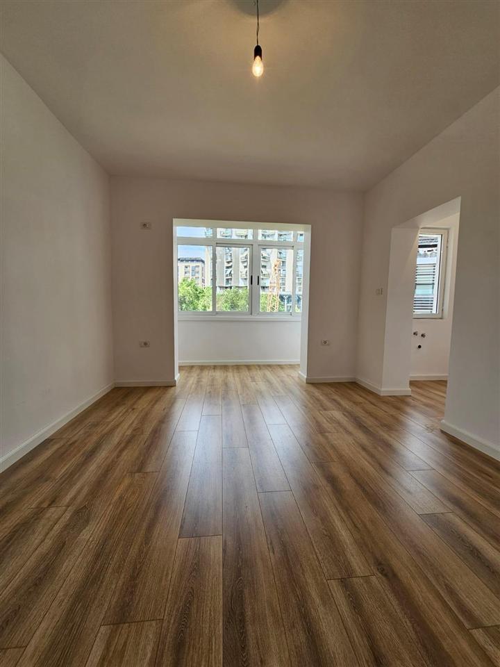 SHITET GARSONIERE 31 M2 RRUGA E KAVAJES 93.000 EURO – Tiranë