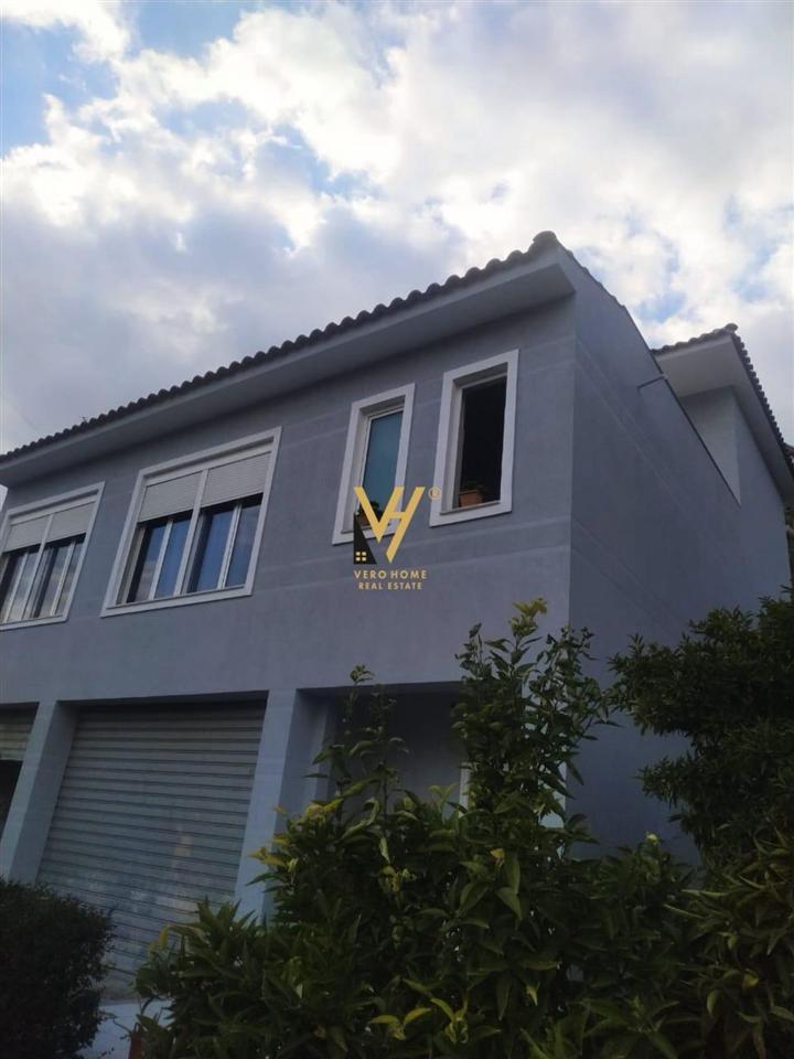 SHITET SHTEPI PRIVATE 3+1+2 TE KAFJA RREMES 220.000 EURO – Tiranë