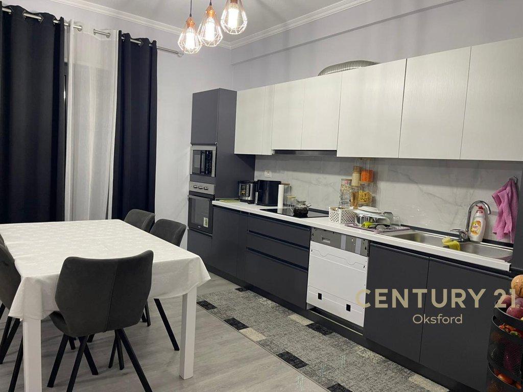 Apartament 2+1 PER SHITJE tek Unaza e Re, kompleksi Green Ci – Tiranë - 1