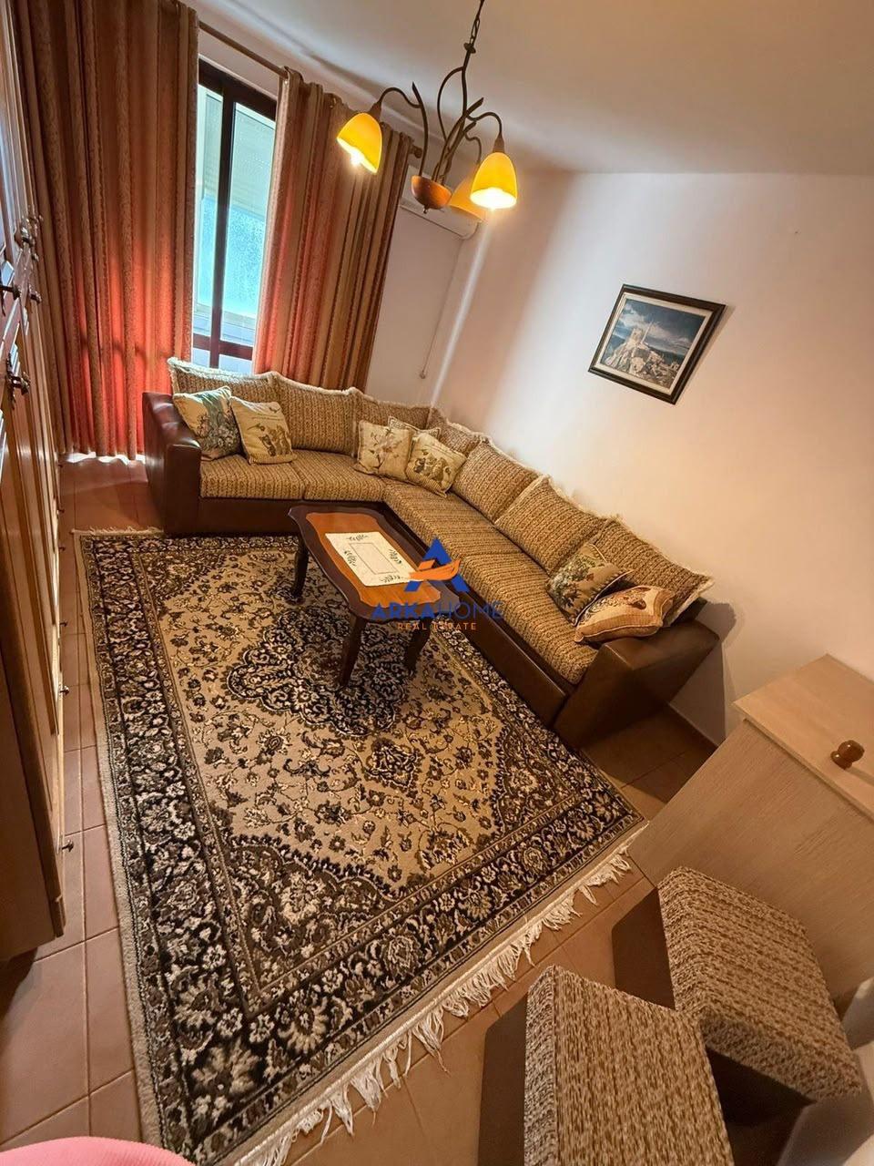 JEPET ME QERA APARTAMENT 2+1+BALLKON "21 DHJETORI" 50.000 LE – Tiranë