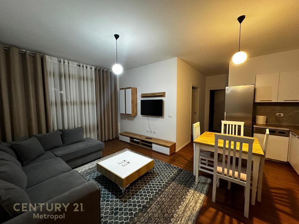 APARTAMENT 2+1+2 ME GARDEROBË ME QIRA – FIORE DI BOSCO – Tiranë
