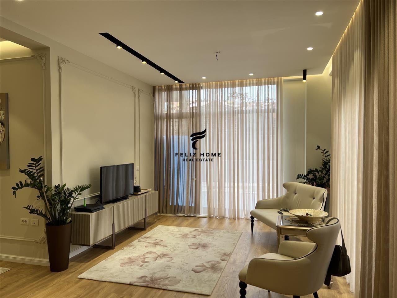 APARTAMENT ME QERA 3+1+2 SELITE 950 EURO – Tiranë
