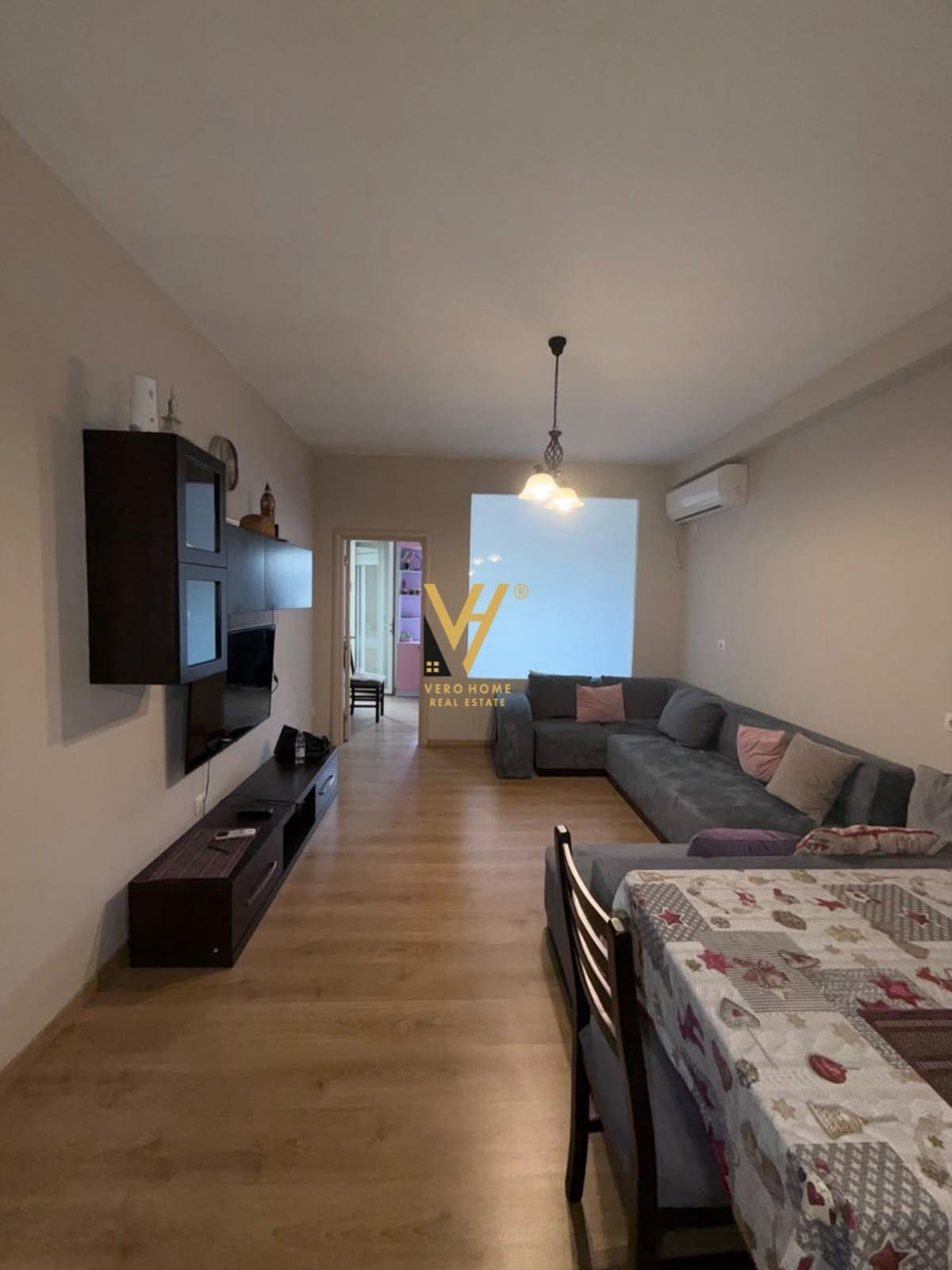 JEPET APARTAMENT 2+1+BLK ME QIRA TE BULEVARDI I RI 70.000 LE – Tiranë