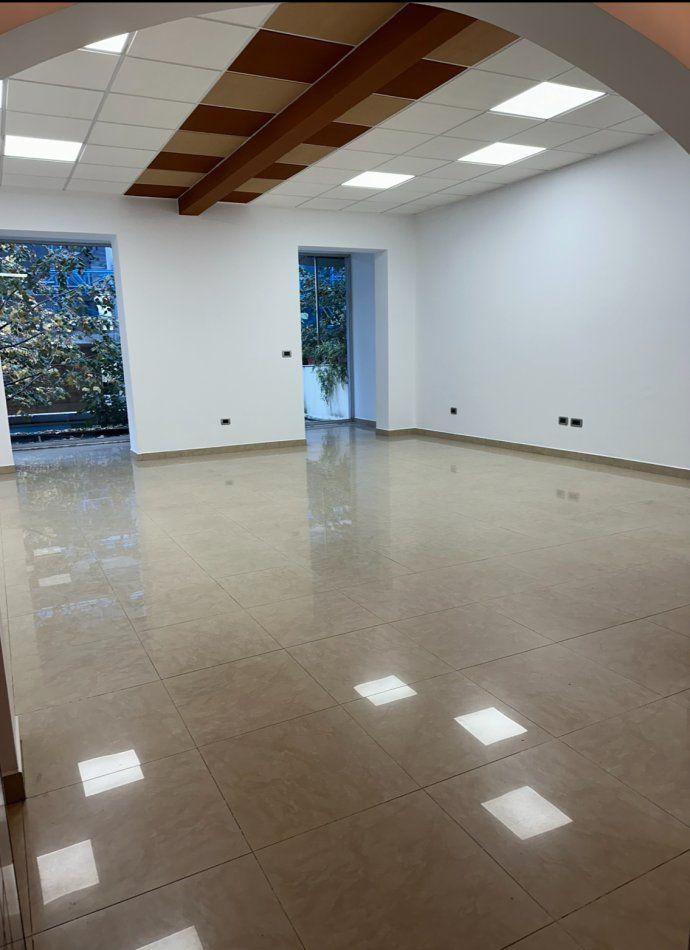 ZYRE ME QERA 100 M2 BLLOK 1.000 EURO – Tiranë