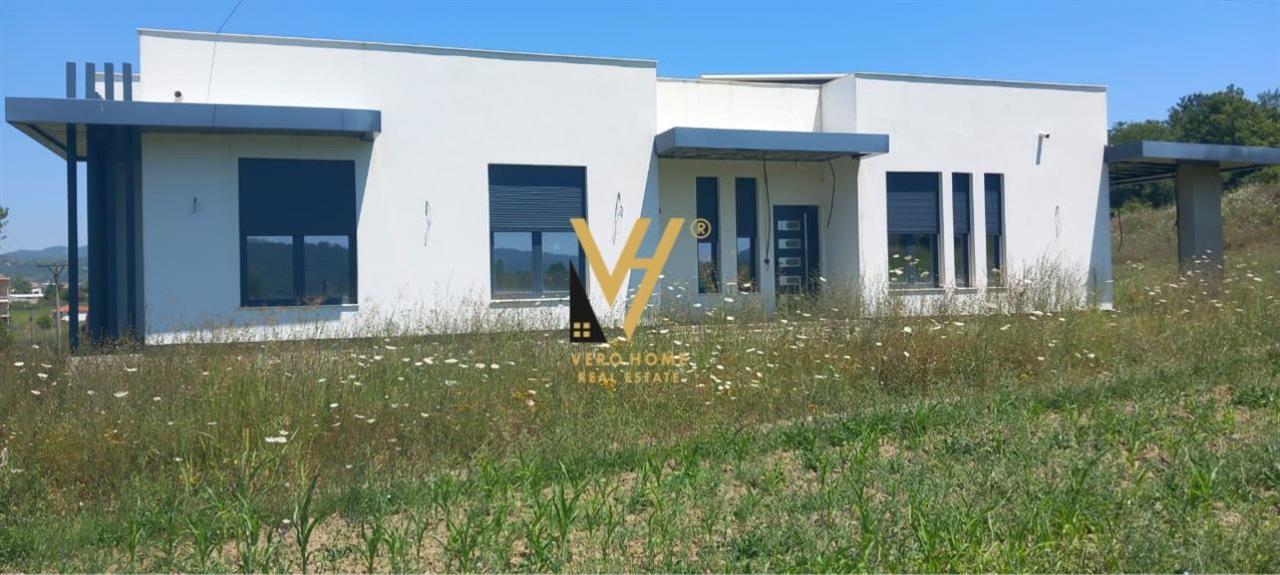 SHITET TOKE + NDERTES 2360 M2 NE PEZE 230.000 EURO – Tiranë