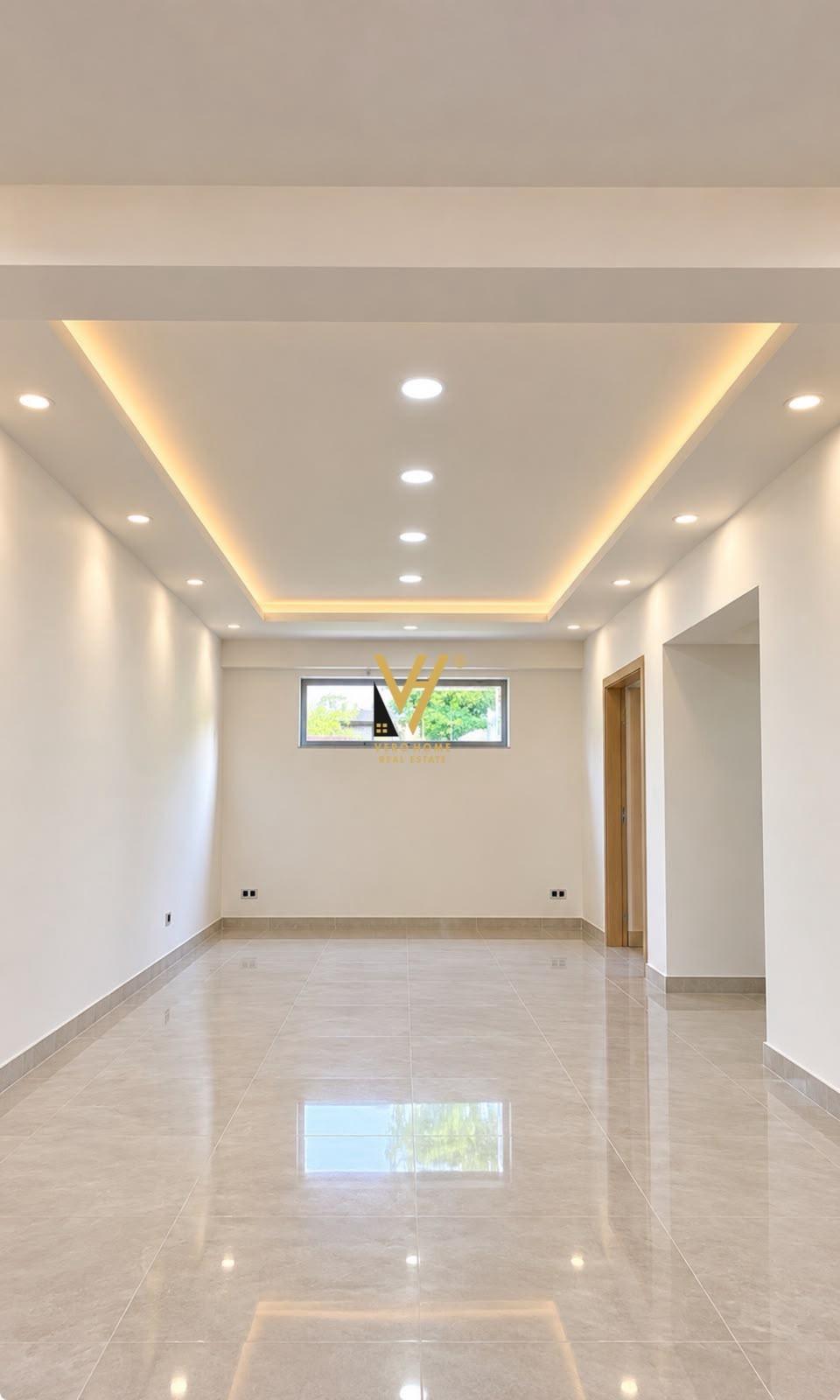 SHITET AMBIENT BIZNESI 60 M2 TE RR.FERIT XHAJKO 400.000 EURO – Tiranë