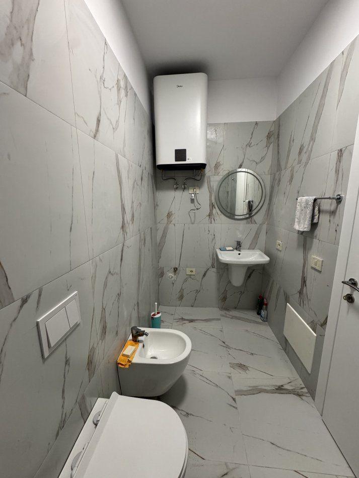ZYRE ME QERA 94 M2 QENDER 1.000 EURO – Tiranë