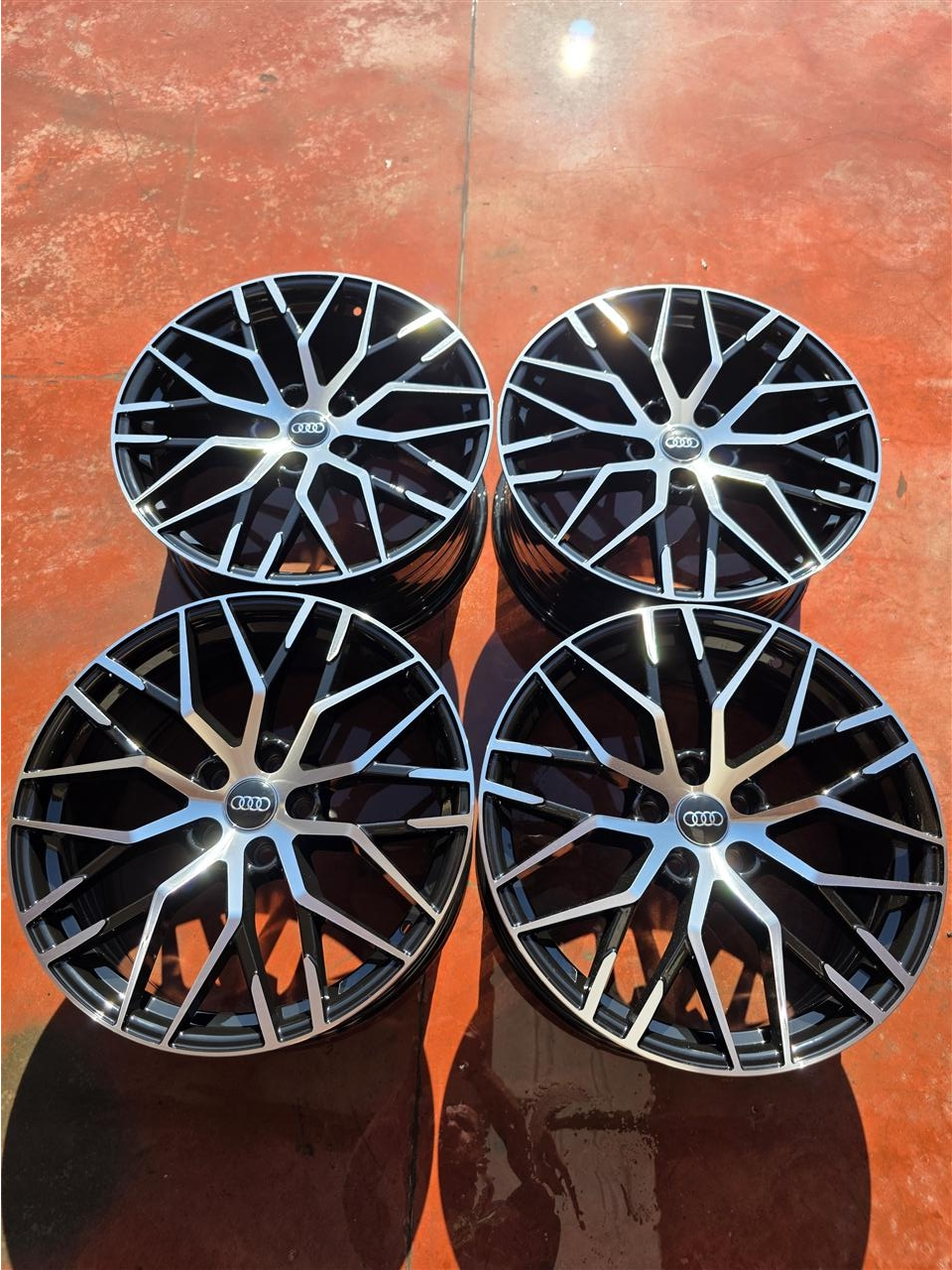 DISQE AUDI A8 NUMER 19 ORGJINALE – Fier
