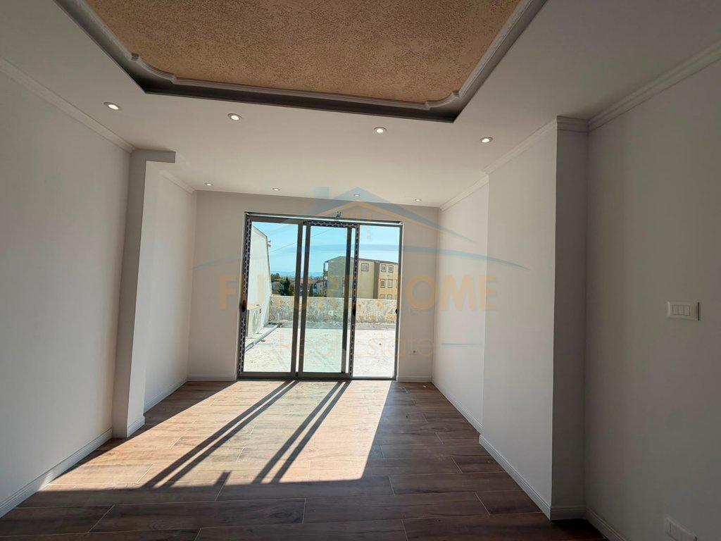 0696044423Qera, Apartament 2+1+2+2 Ballkone ,Ish Urt,Durres – Tiranë