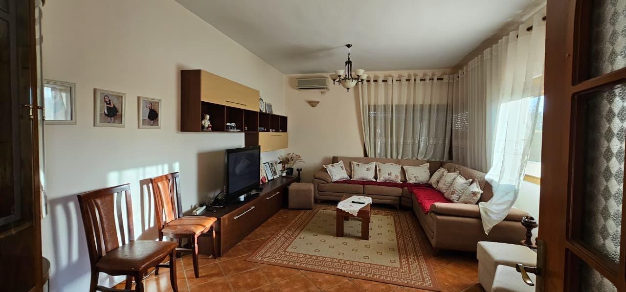 18188210 VIL 3 KATESHE 420m² SHENAVLASH – Durrës - 1