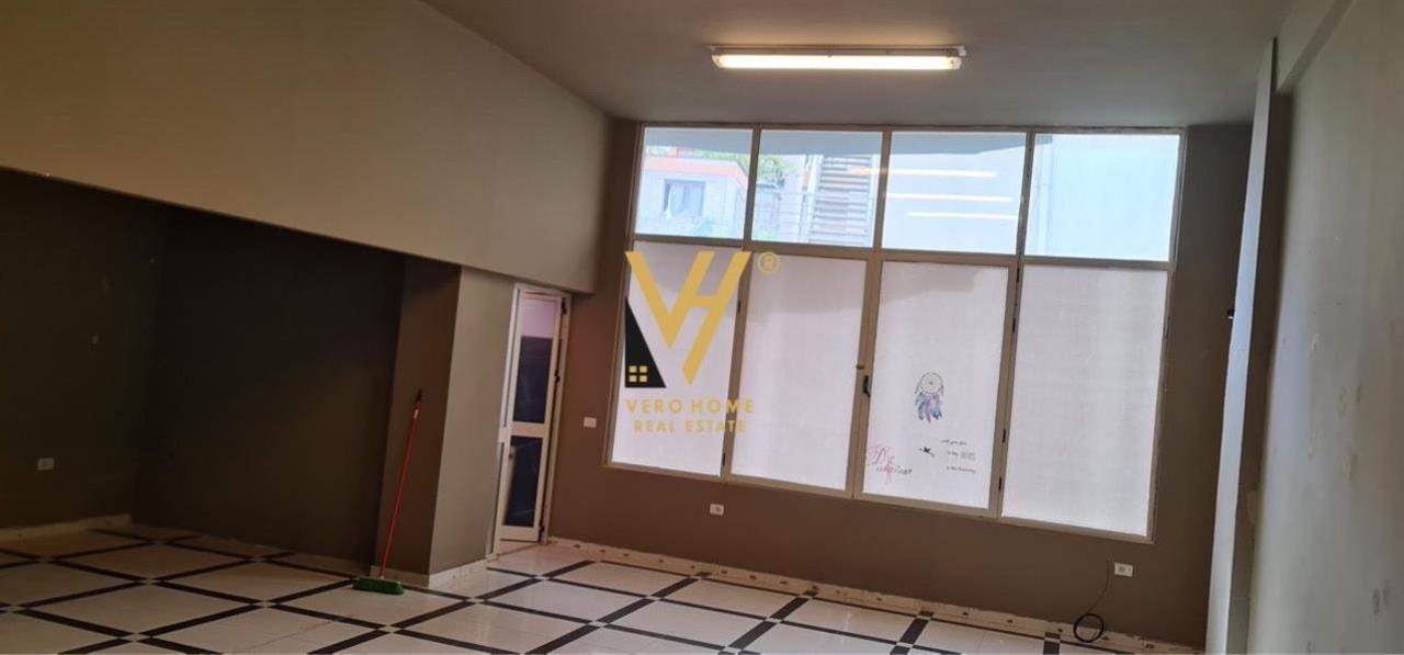 JEPET AMBIENT BIZNESI 90 M2 ME QERA NE SELITE 800 EURO – Tiranë - 1