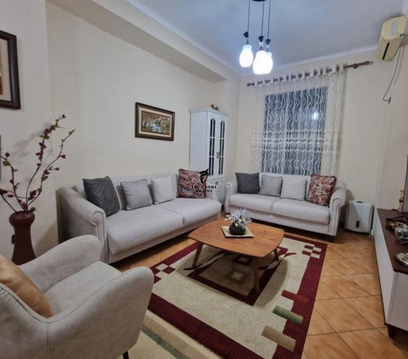 APARTAMENT ME QERA 3+1 SHALLVARET 85.000LEKE FH-90374 – Tiranë