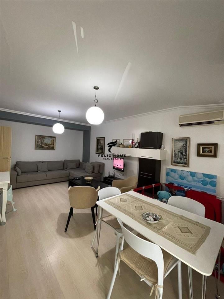SHITET APARTAMENT,BLLOKU,336.000 EURO. – Tiranë