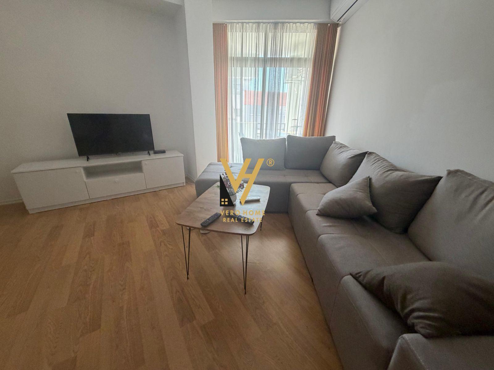 JEPET APARTAMENT 2+1+2+BLK ME QERA TE UNAZA E RE 60.000 LEKE – Tiranë