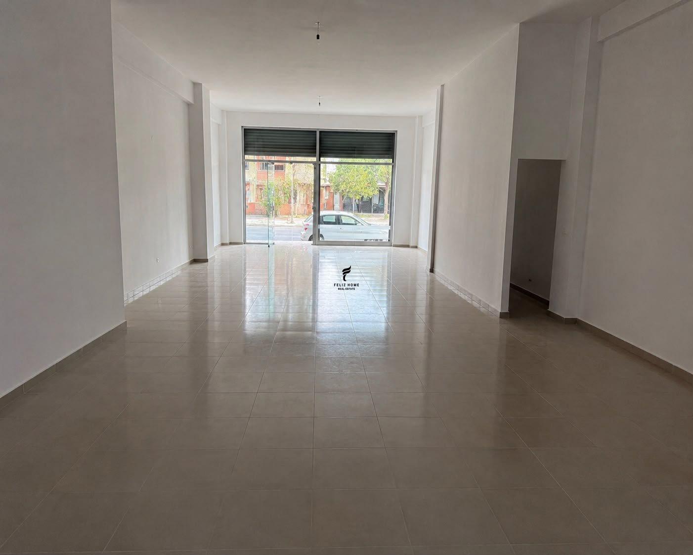 DYQAN ME QERA 85M2 BLLOK 250.000 LEKE FH-84416 – Tiranë