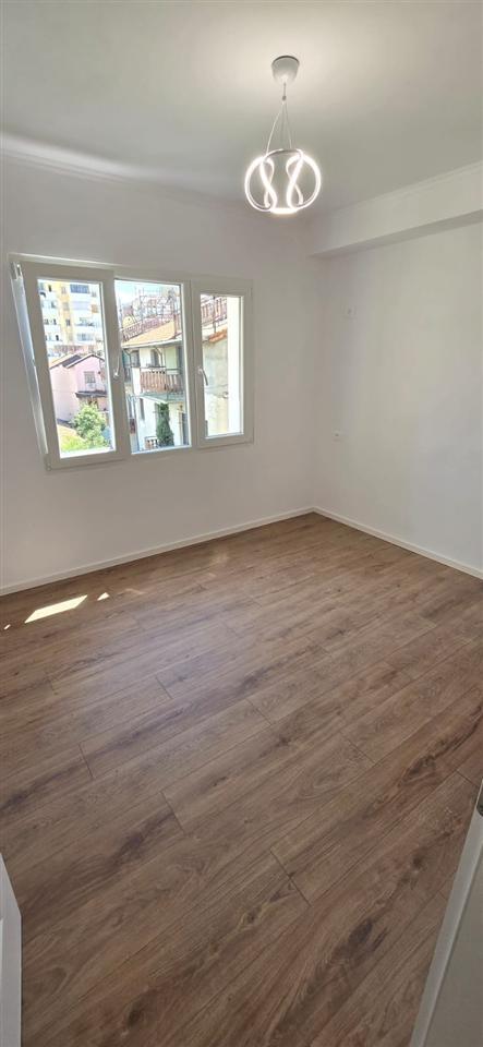 SHITET APARTAMENT 2+1 RRUGA E KAVAJES 169.000 EURO – Tiranë