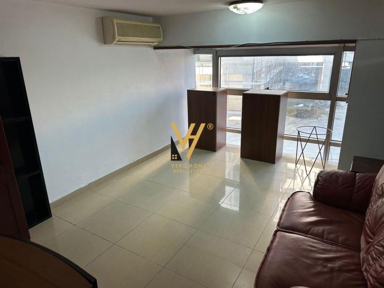 JEPET AMBIENT BIZNESI 61 M2 ME QERA TE ZOGU I ZI 1.000 EURO – Tiranë - 1