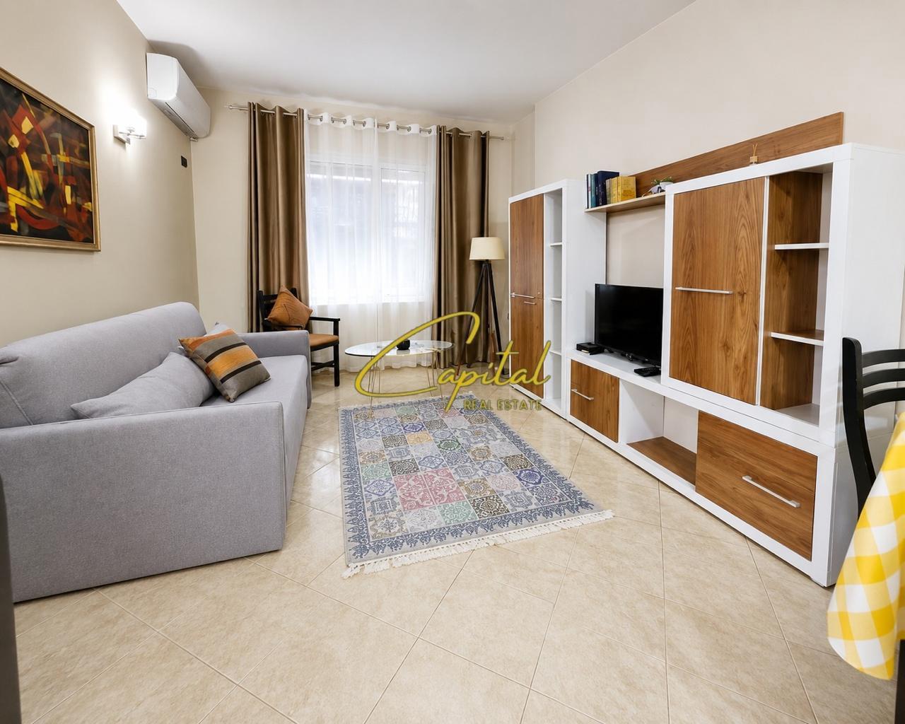 APARTAMENT ME QIRA 1+1 RRUGA E KAVAJES 60.000 LEKE – Tiranë
