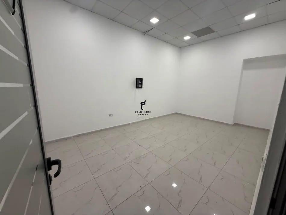 ZYRE ME QERA 415 M2 STACIONI TRENIT 8.300 EURO FH-89230 – Tiranë - 1