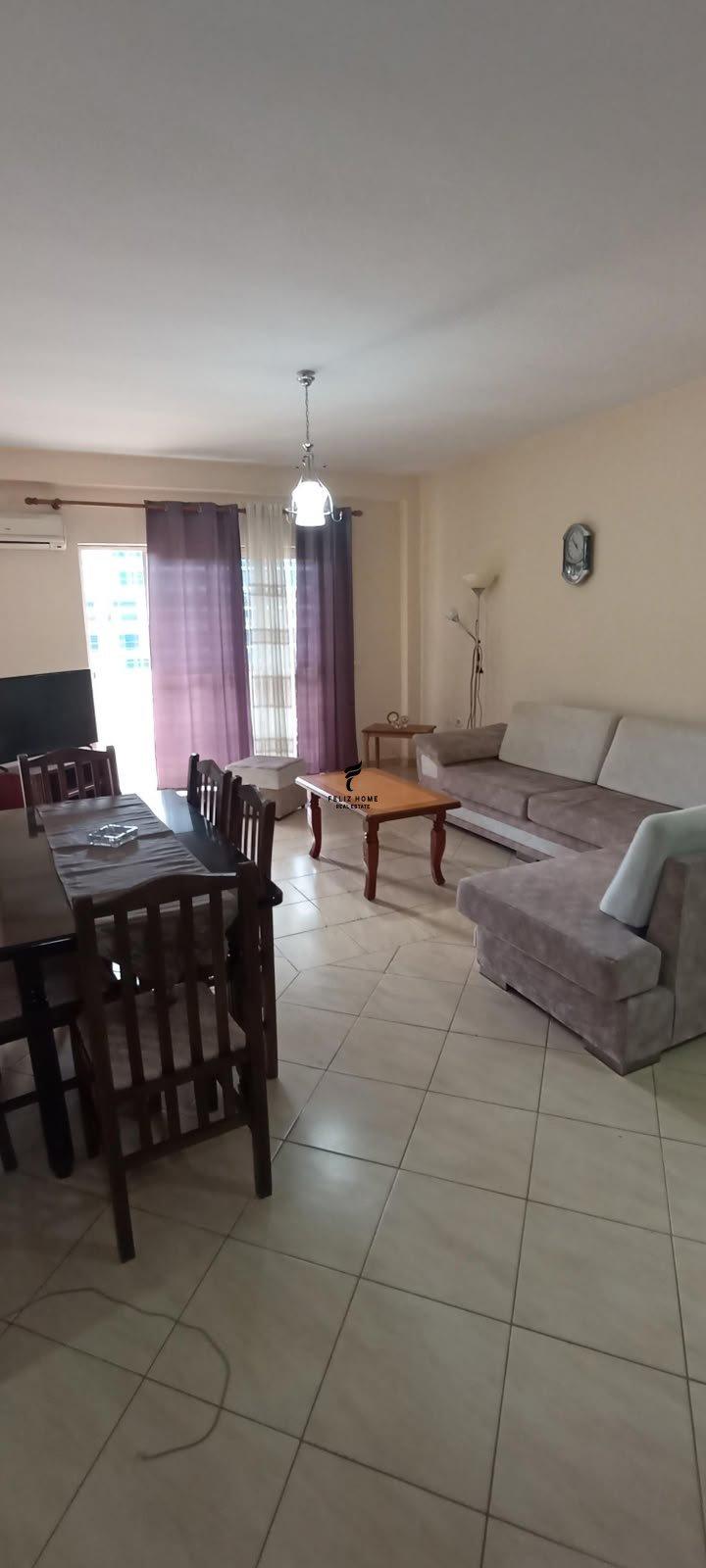 APARTAMENT ME QERA 2+1+2 KOMUNA E PARISIT 65.000 LEKE FH-977 – Tiranë